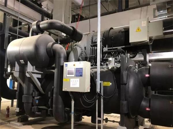 24638954365.jpg 24638954365.jpg