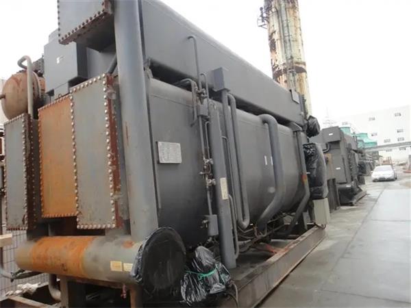 043245.jpg 043245.jpg