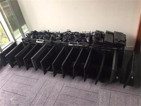 7836974.jpg 7836974.jpg